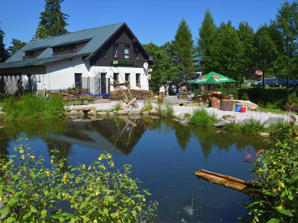 Penzion & Restaurant Pod Certakem Hotell Harrachov Exteriör bild